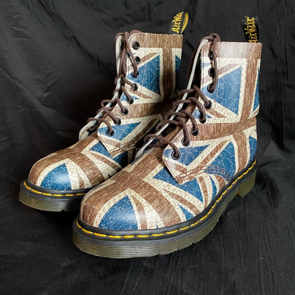 Union Jack Doc Martins